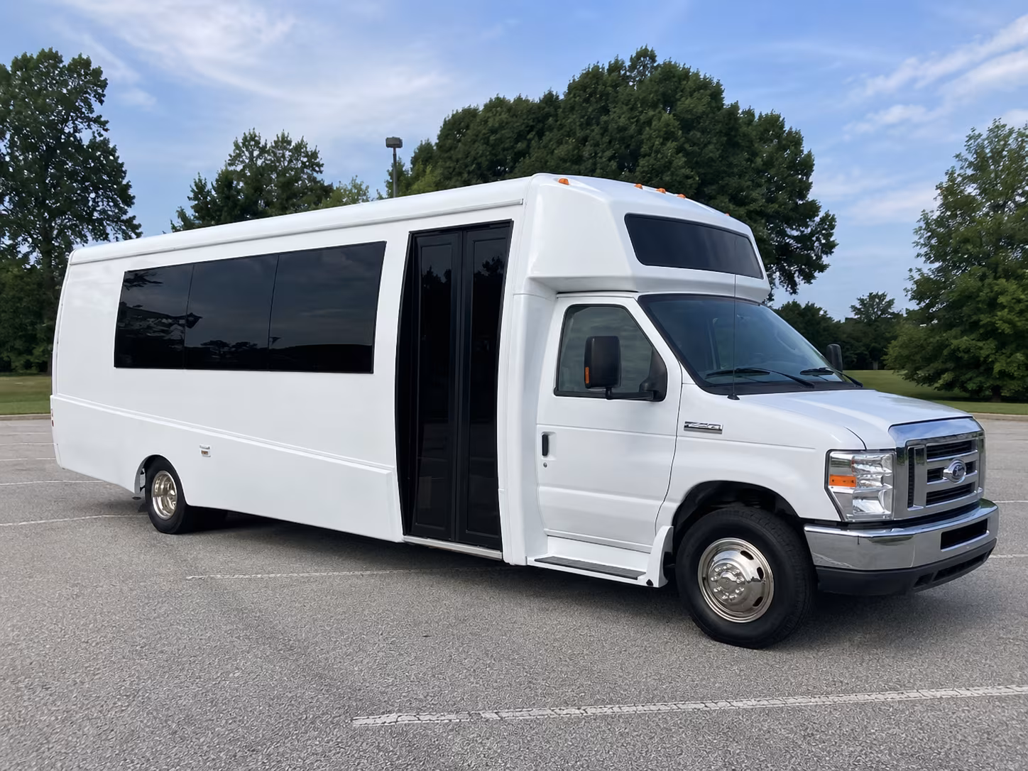 reno 18 passenger party bus